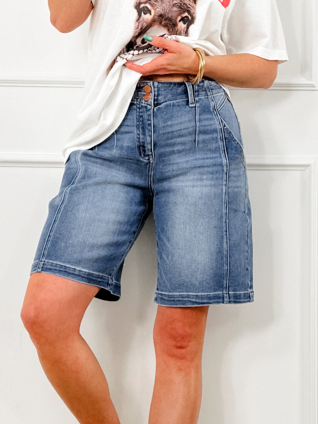 Risen Medium Wash Slouchy Seamed Shorts
