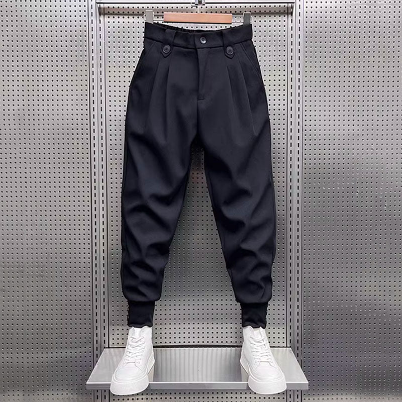 Pantalones CoolAir negros Tejido ligero que favorece la ventilación, evita el calor y mantiene la piel fresca todo el día.