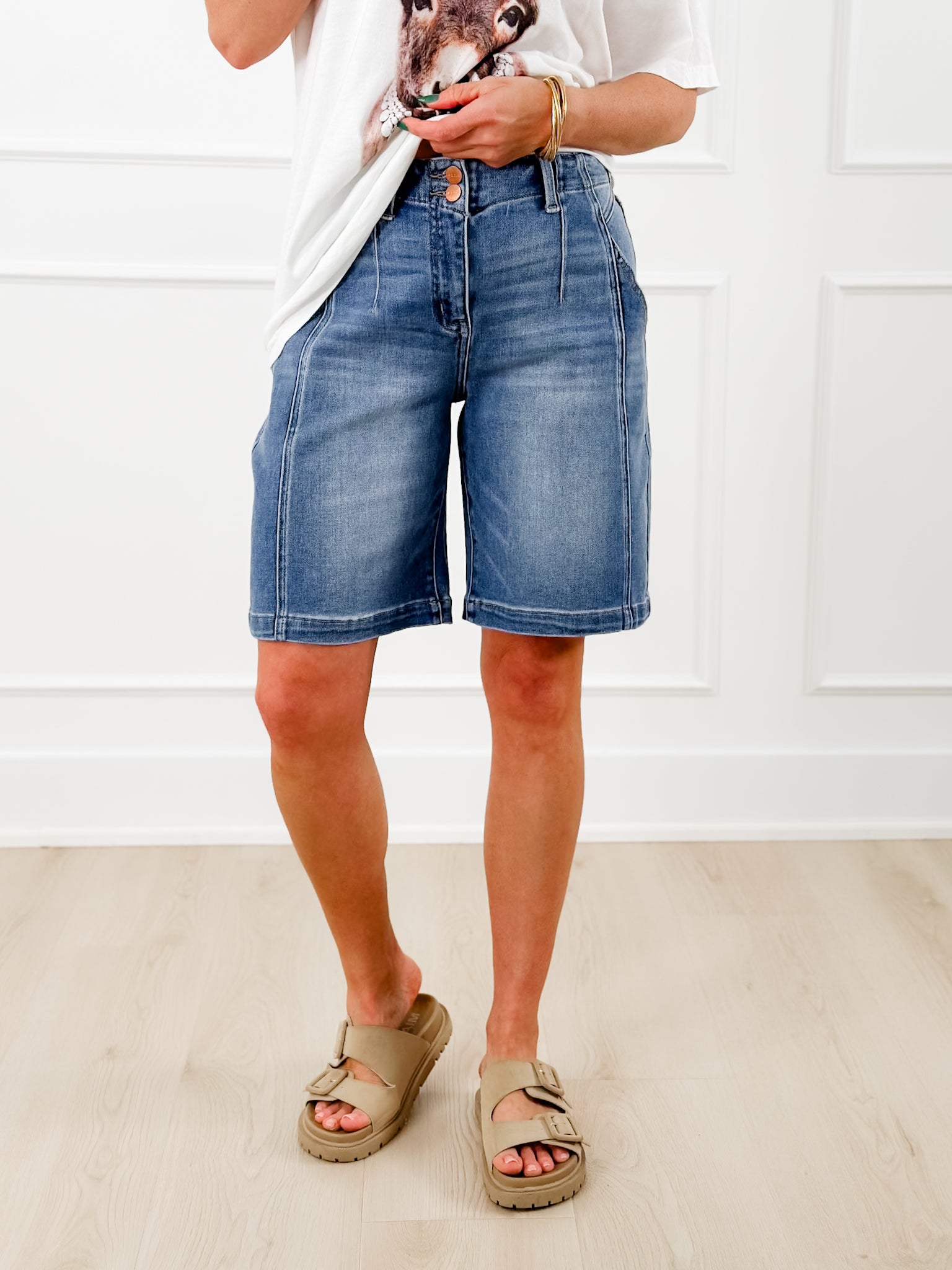 Risen Medium Wash Slouchy Seamed Shorts