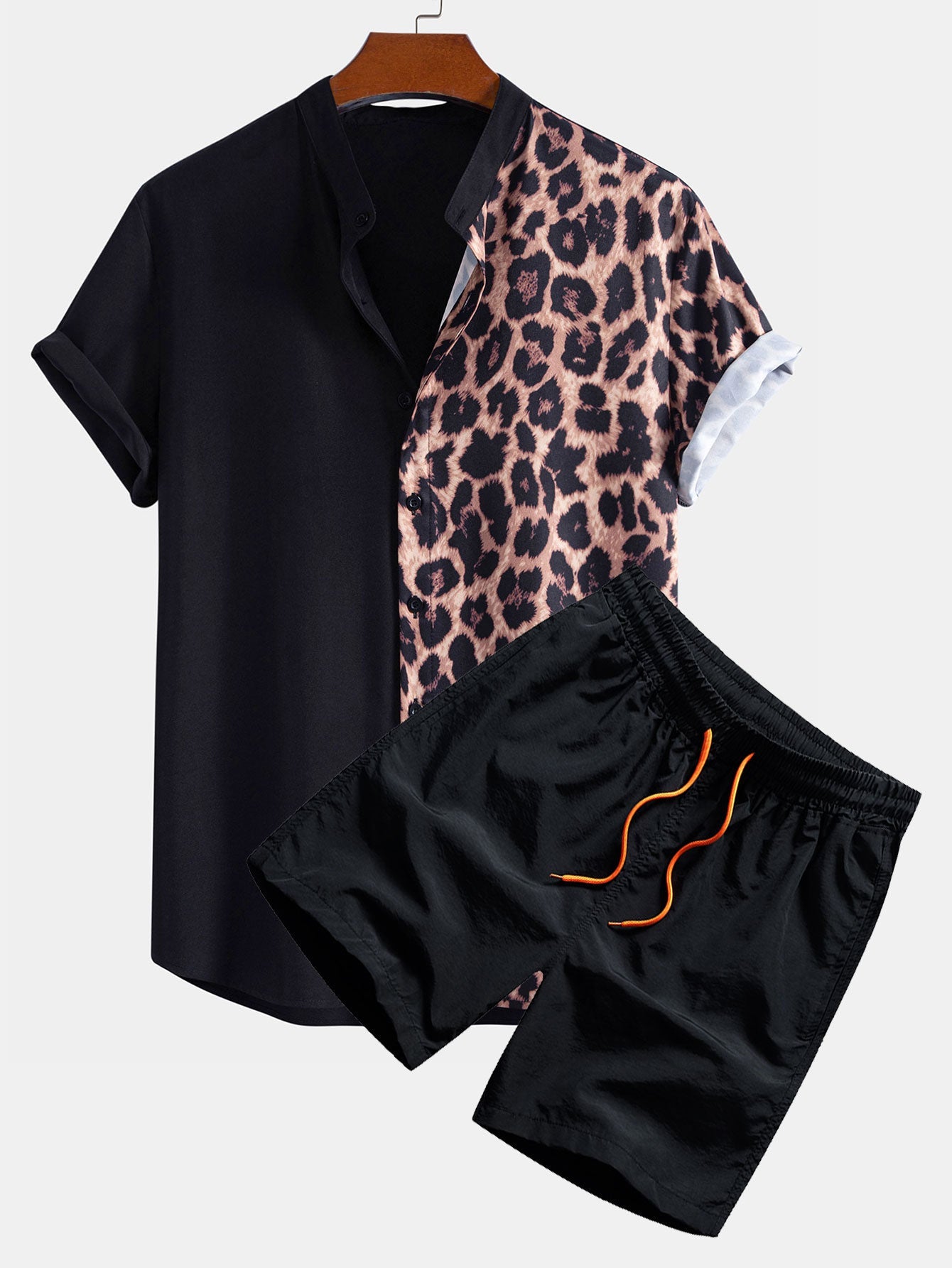 Camisa de cuello alto con estampado de leopardo y Short corto.