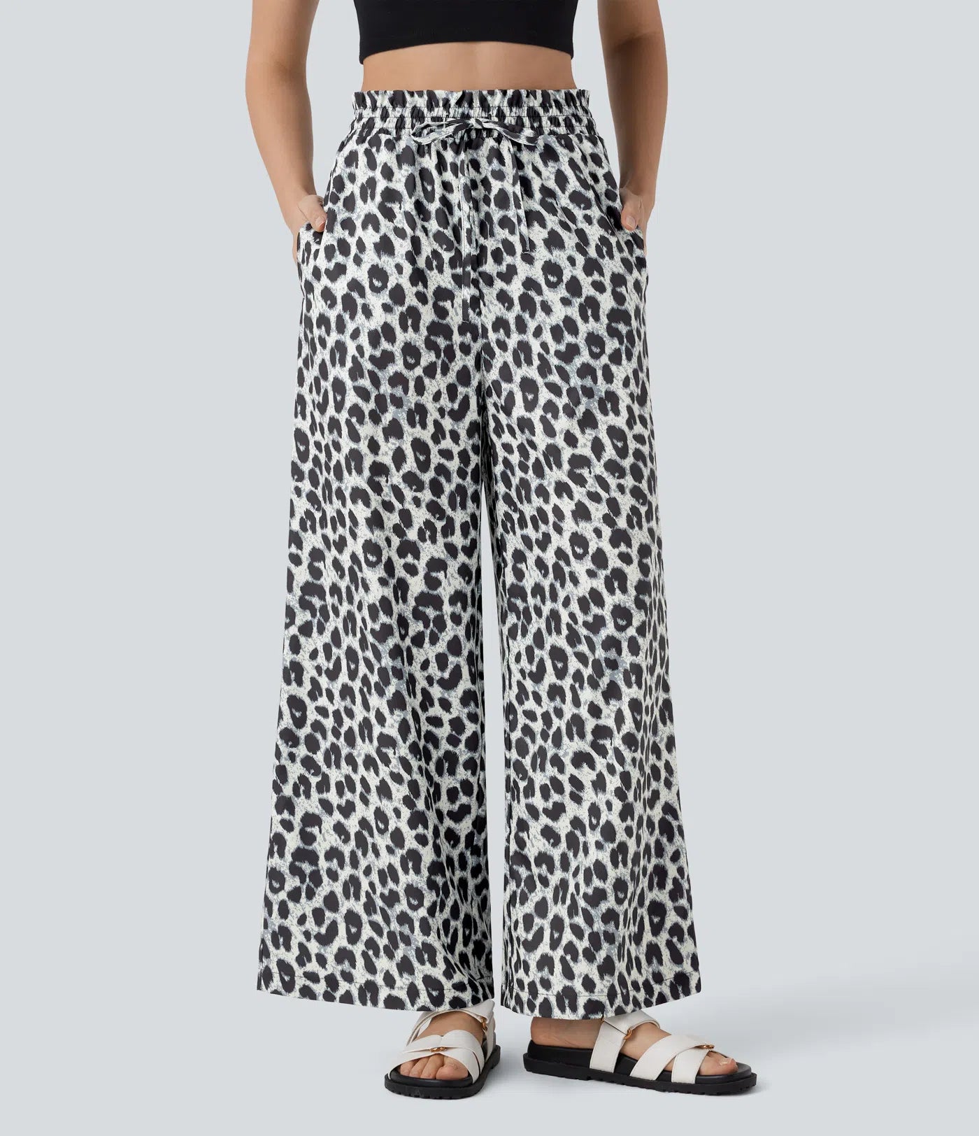 Jogger de estilo casual de cintura alta, estampado de leopardo y pernera ancha.