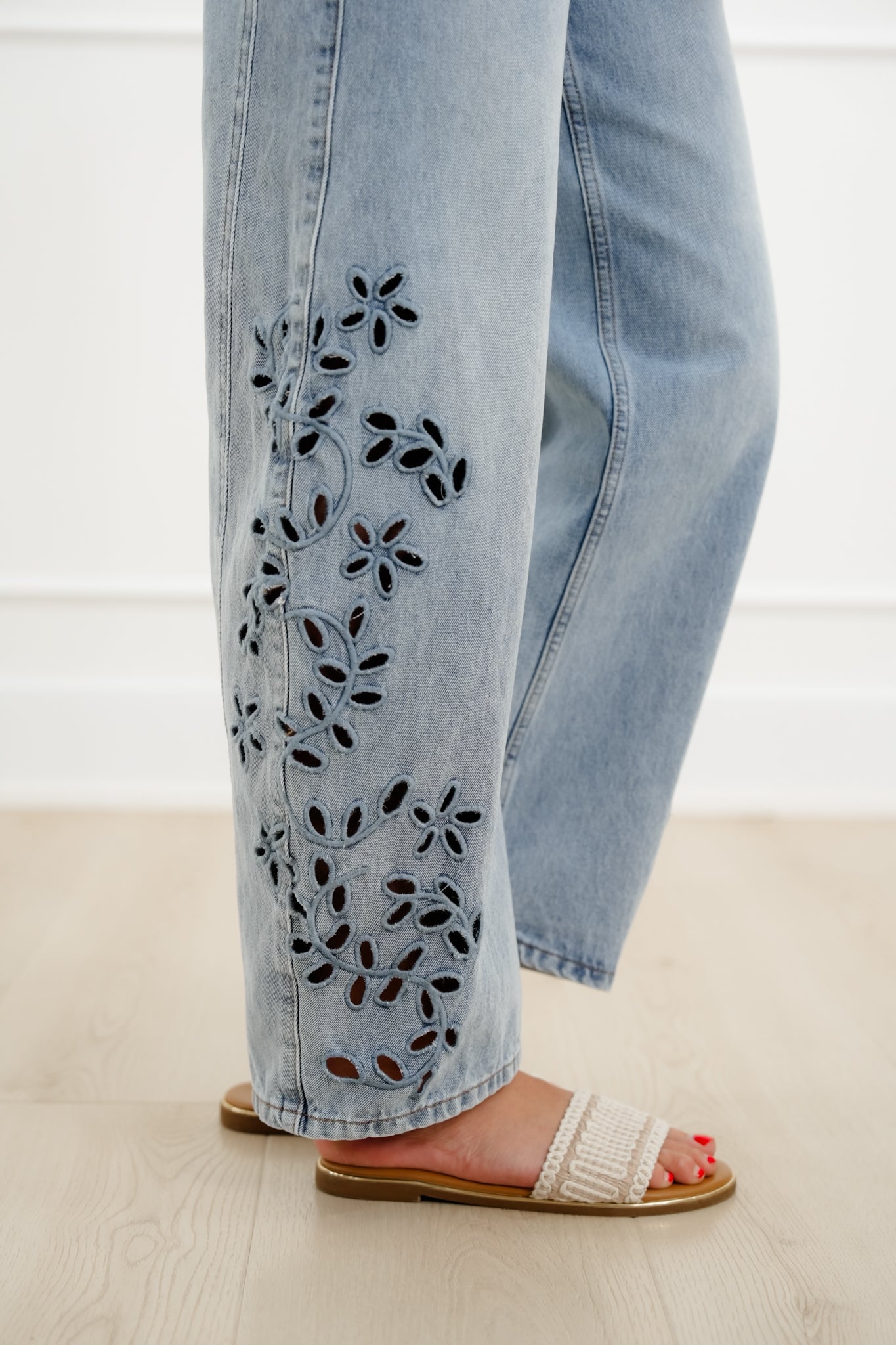 Saige High Rise Light Wash Tummy Control Barrel Jeans with Embroidery