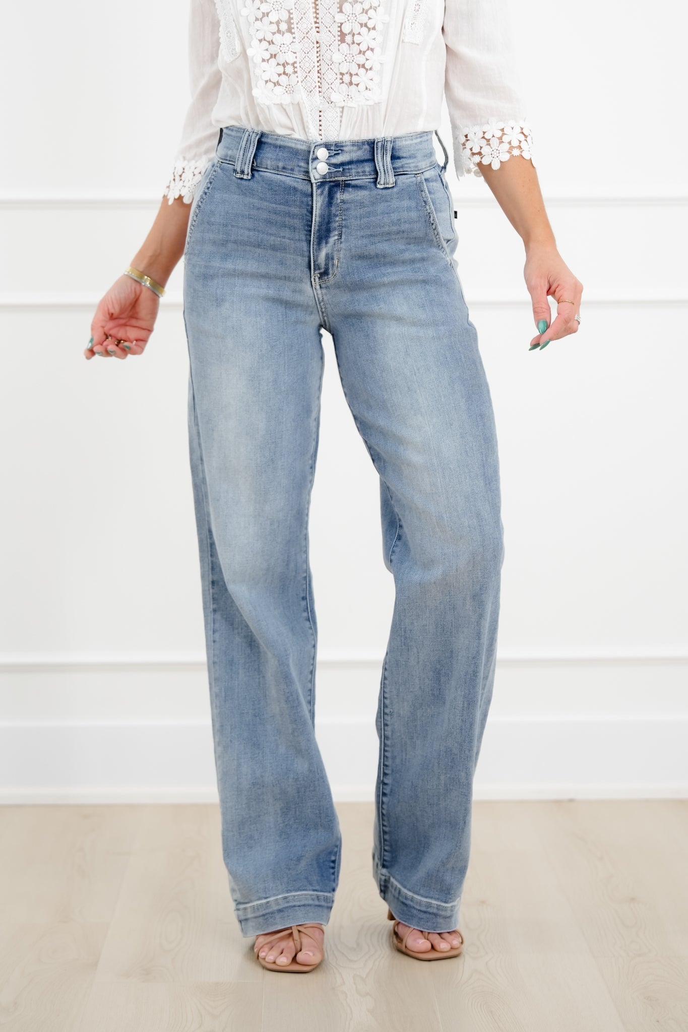 Pantalones vaqueros claro de talle alto, efecto realce de gluteos