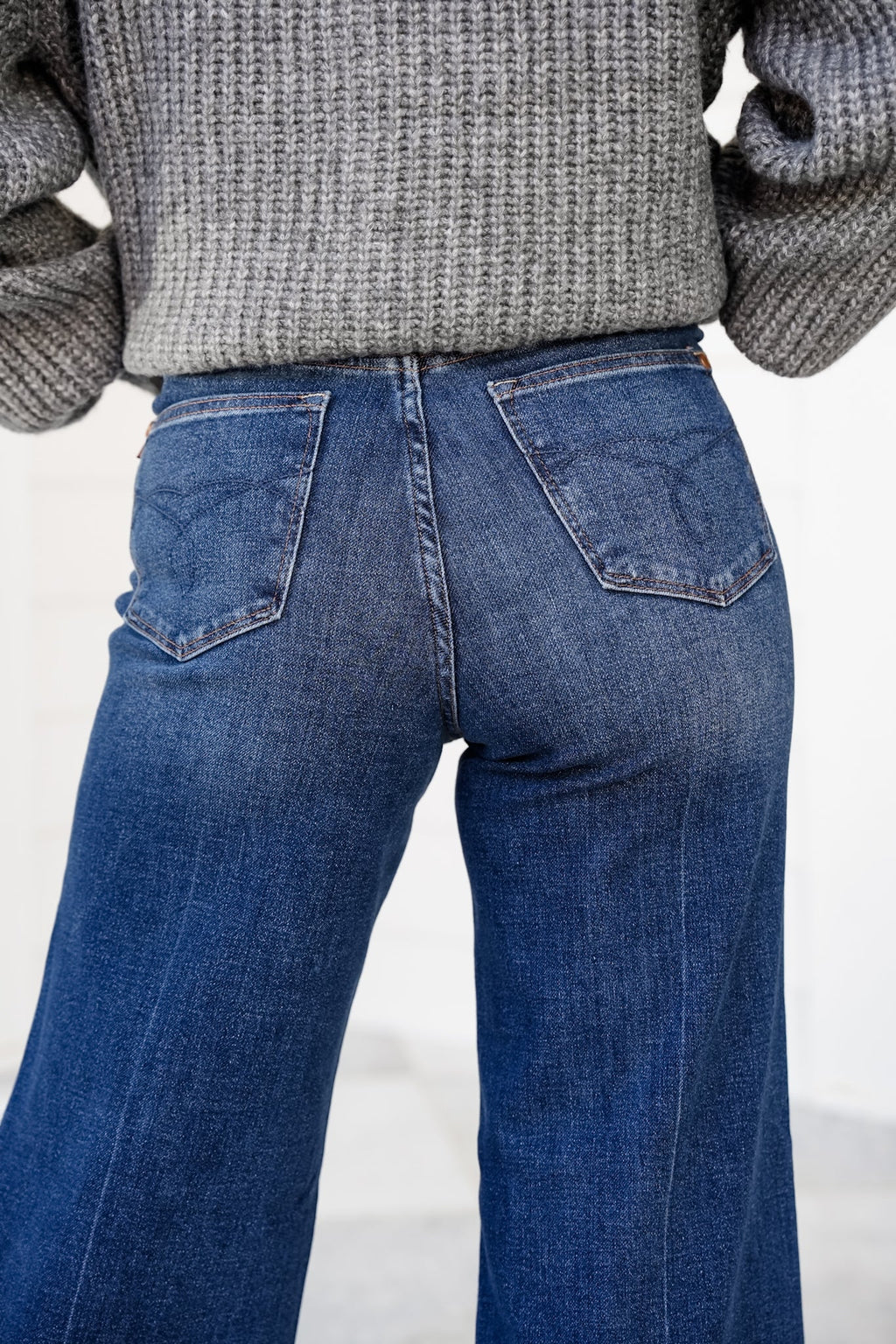 Edicion Limitada | Jeans Bota campana con control de abdomen.
