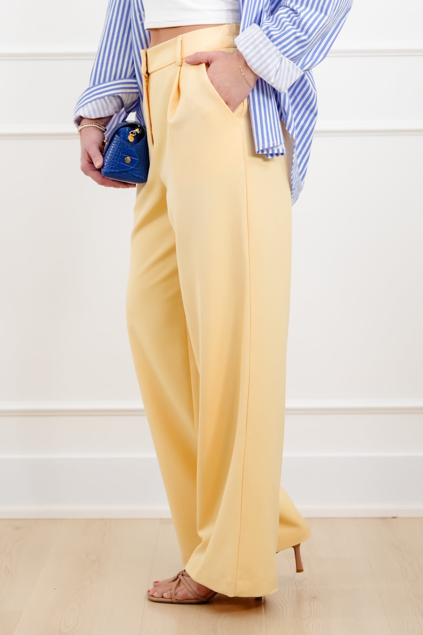 Pin Tucked Straight Leg Solid Knit Pants