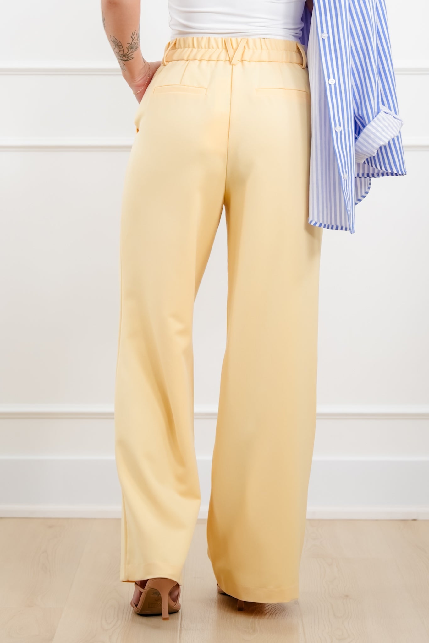 Pin Tucked Straight Leg Solid Knit Pants