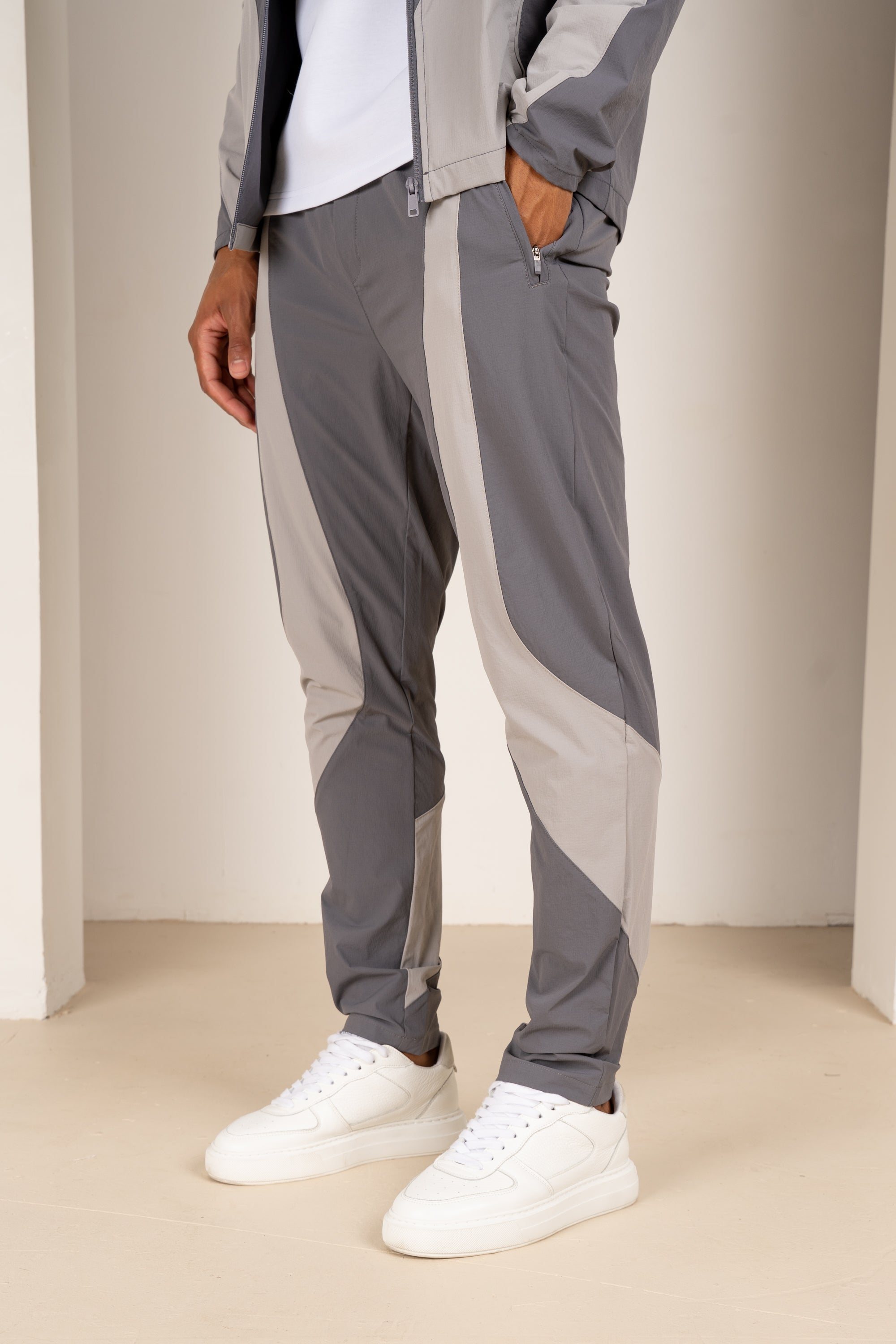 Pantalones Premium Technical V2 con paneles - Gris