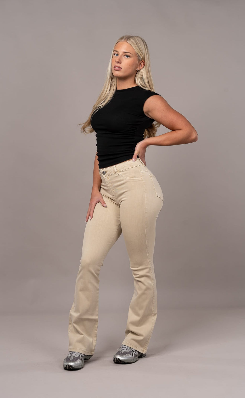 Womens Pastel Flared Mid Waisted Fitjeans - Sand