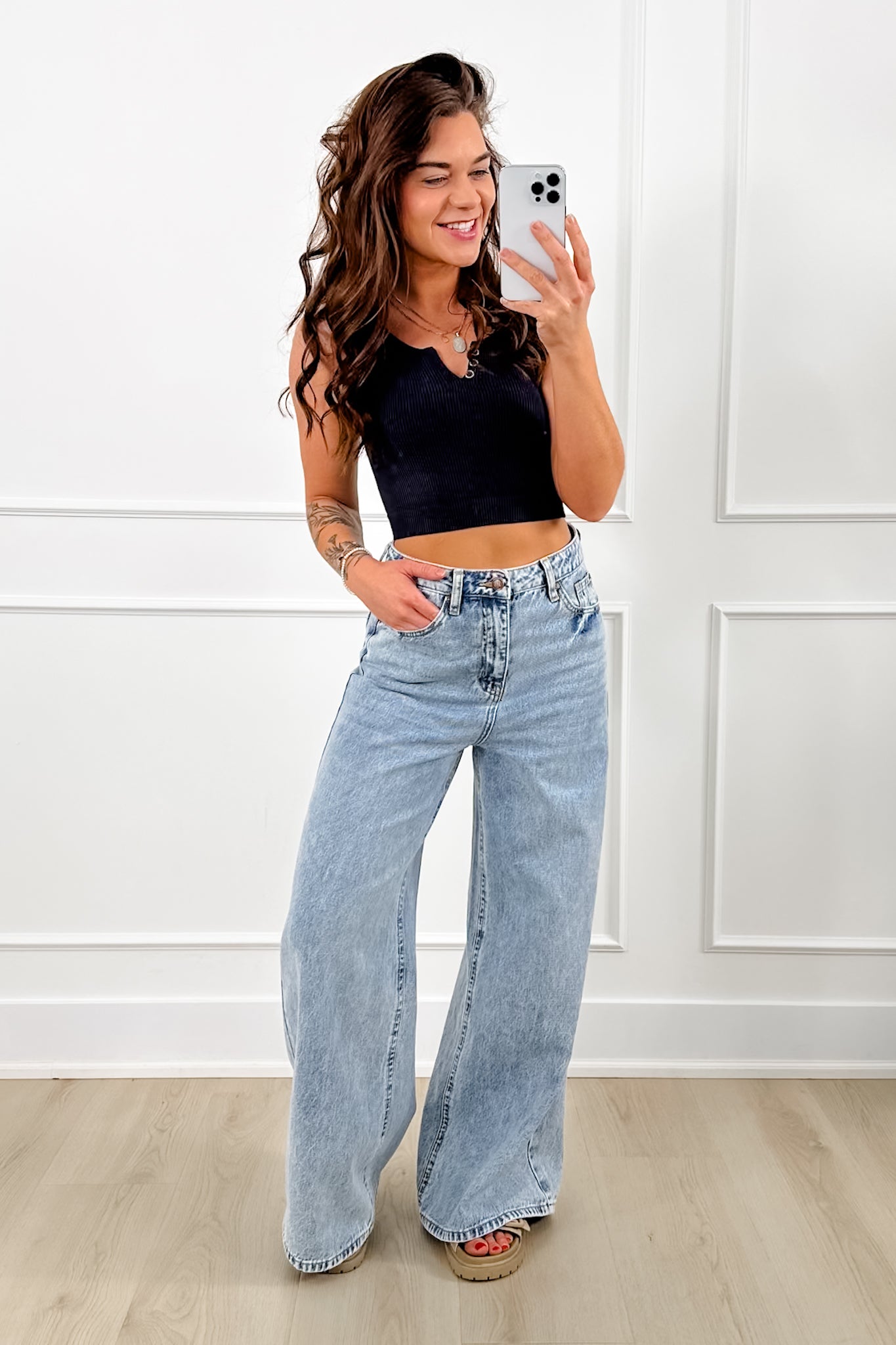 Ribbed Sleeveless Cropped Tank Top