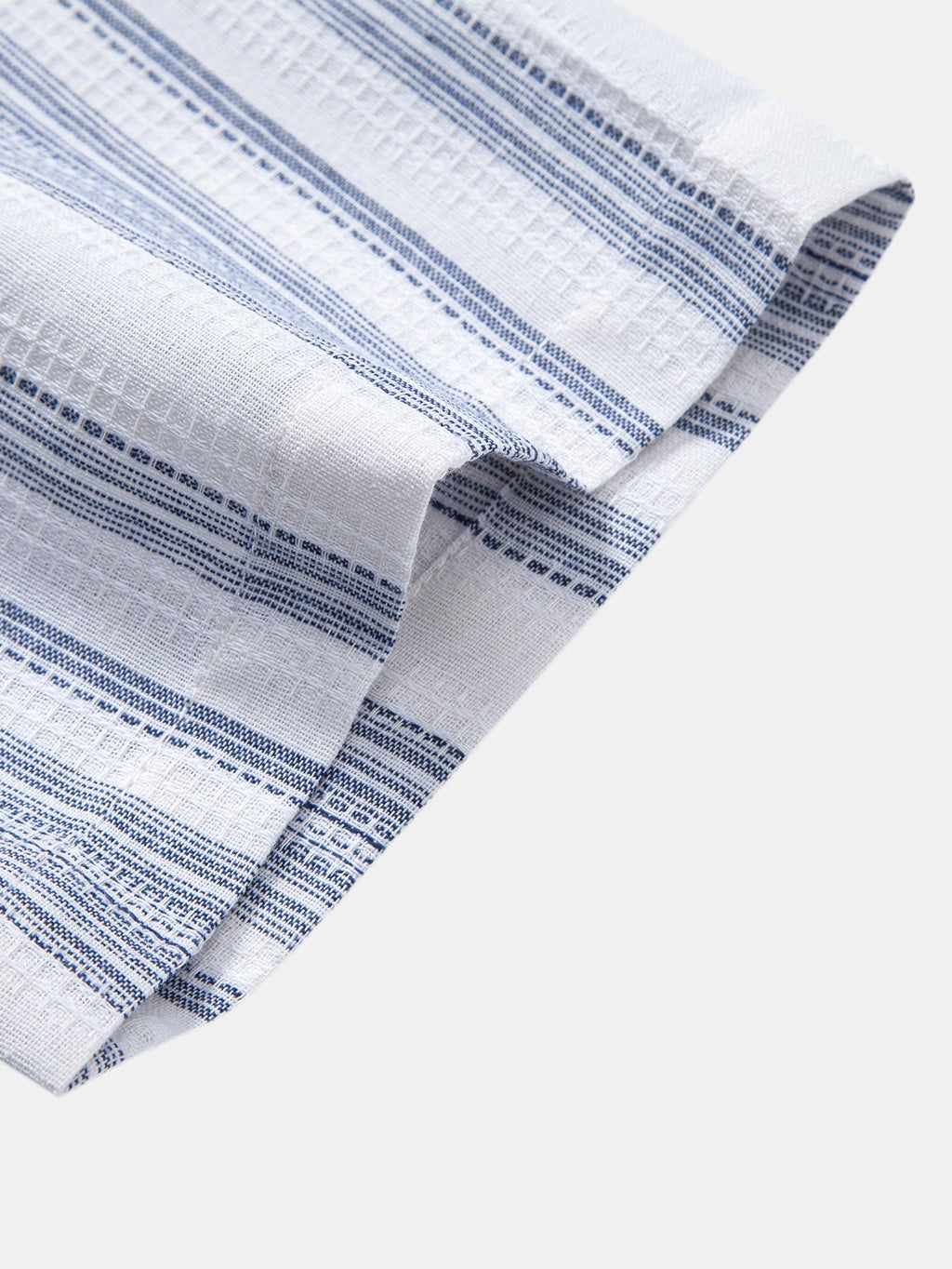 Camisa abotonada de lino a rayas y pantalones cortos de 5" con cordón y textura arrugada