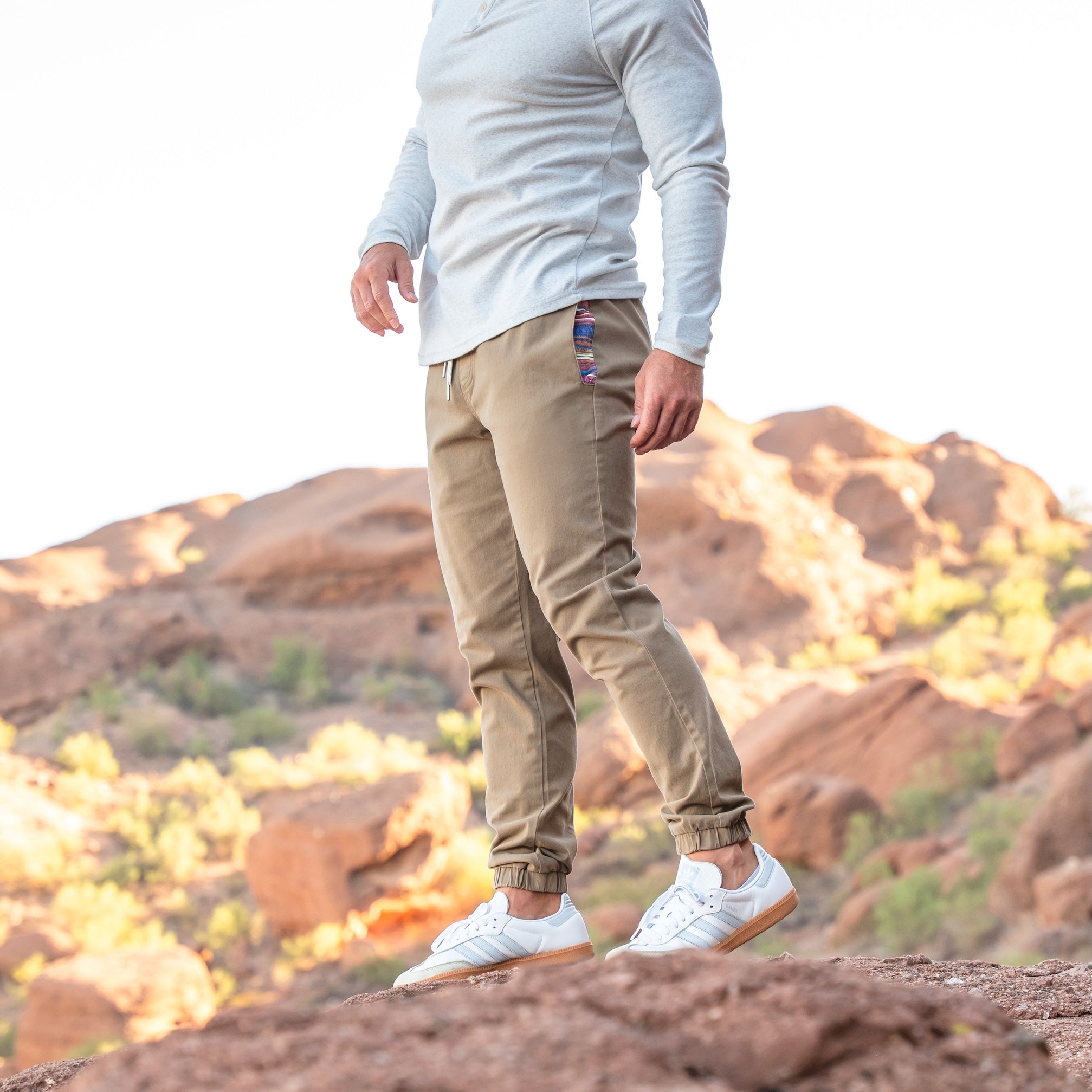 Jogger deportivo Brillare (elástico informal) - Gobi
