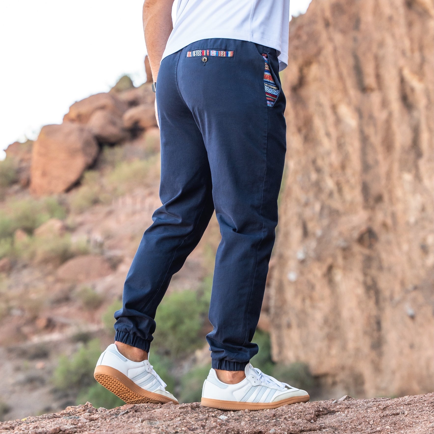 Jogger deportivo Brillare (elástico informal) - Báltico
