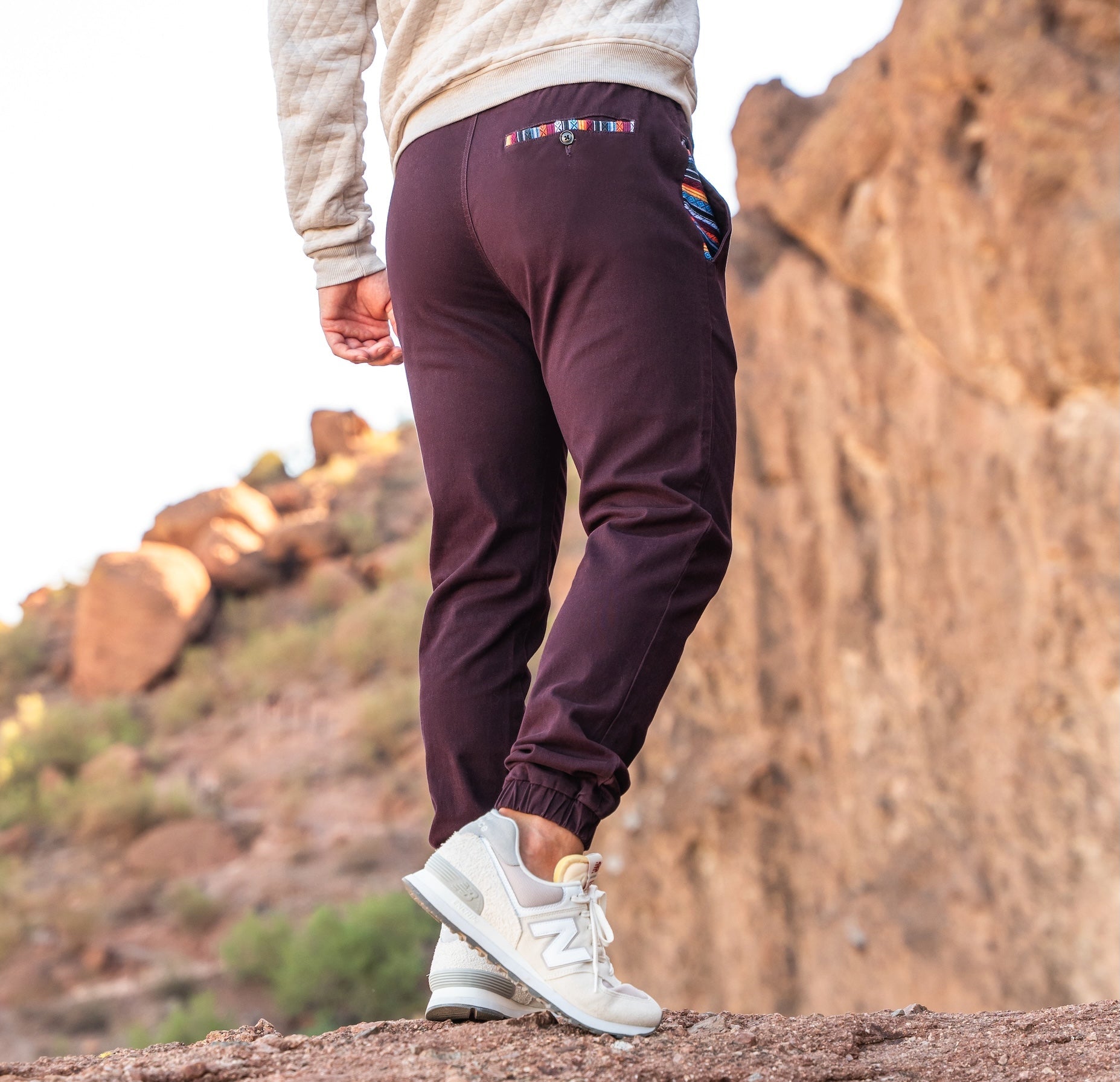Jogger deportivo Brillare (elástico informal) - Merlot