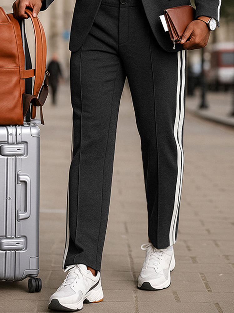 Conjunto moderno de blazer y pantalón