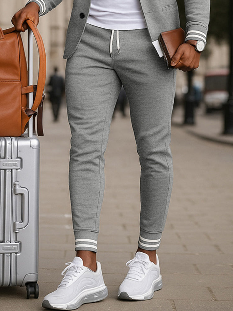 Conjunto de blazer y pantalón de inspiración deportiva