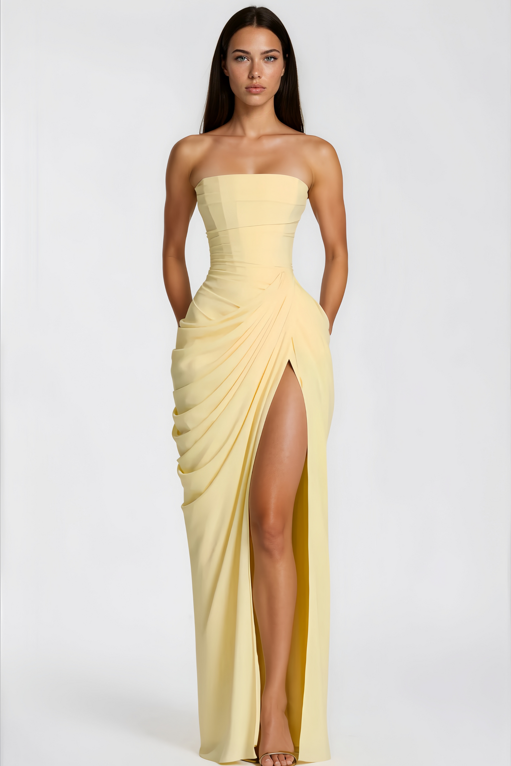 Vestido largo amarillo fruncido Safiya con detalle cruzado en la parte delantera
