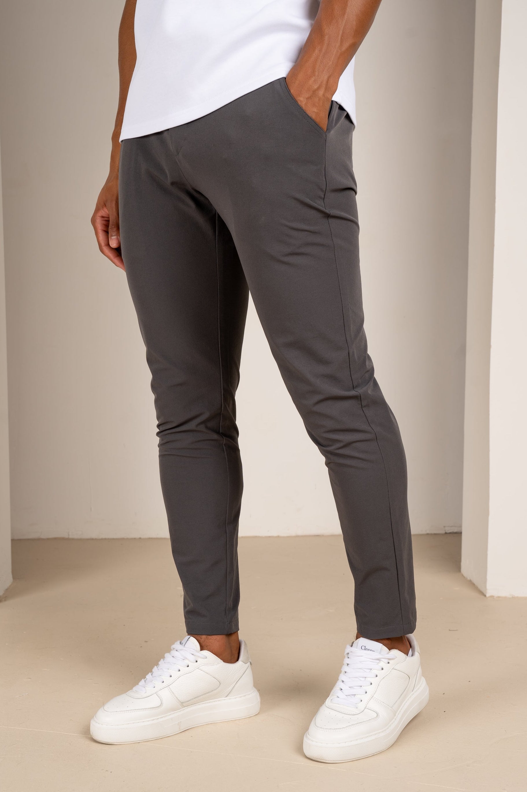 Everyday Trouser - Charcoal