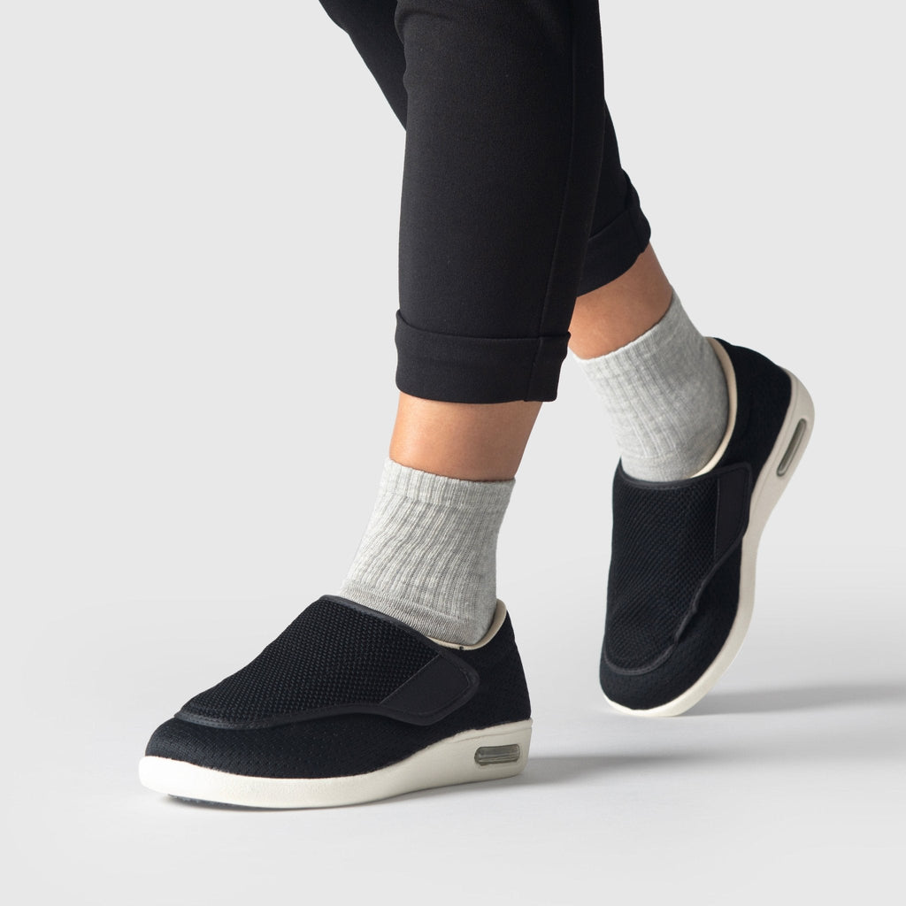 Zapatos Horma Ancha Chloe Negro