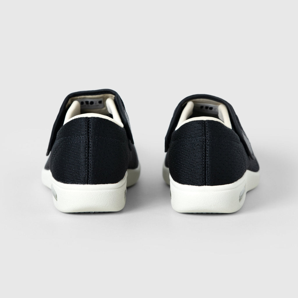Zapatos Horma Ancha Chloe Negro