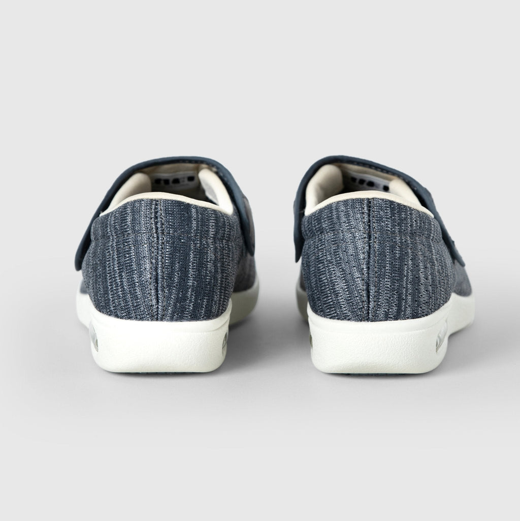 Zapatos Horma Ancha Chloe Gris
