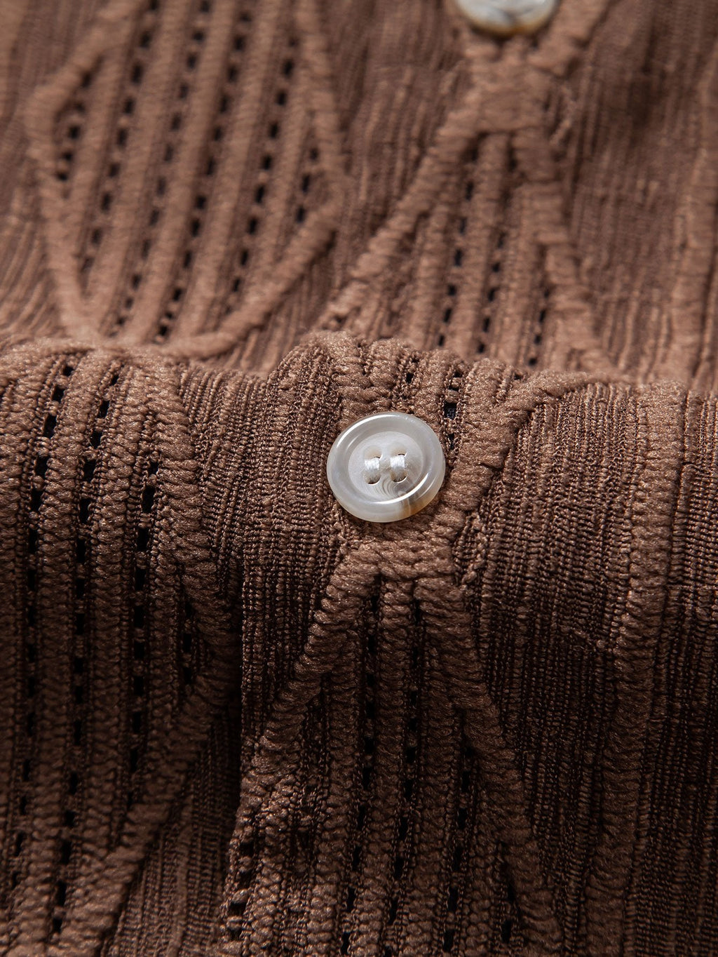 Camisa cubana con ojales de jacquard geométrico y Shorts cortos de 5" con cordón y textura arrugada